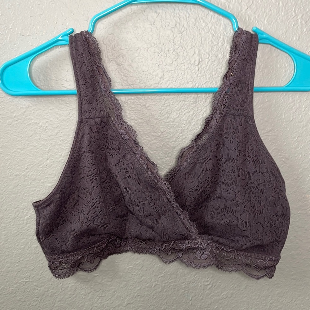 🛍 Lace Bralette